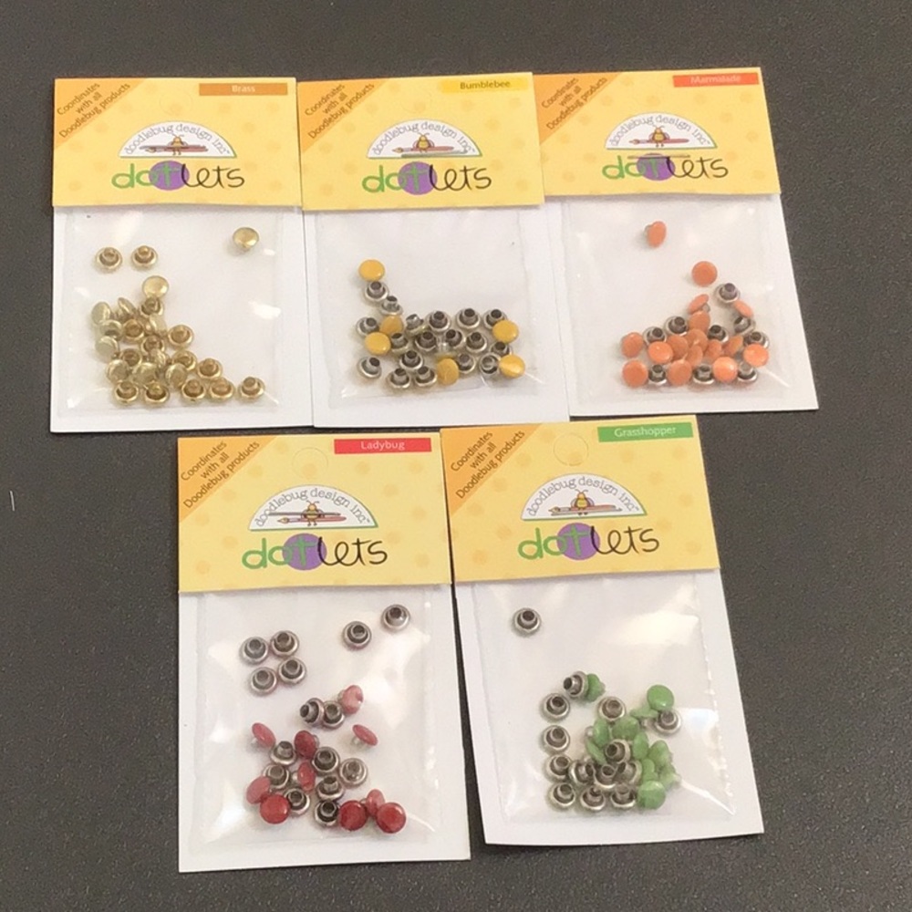 🏷 New Doodlebug BRASS ROUND Aluminum EYELET Bundle